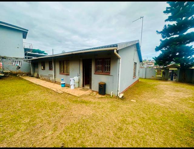 3 BEDROOM HOUSE FOR SALE IN UMLAZI BB